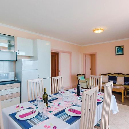 3 Bedroom Beautiful Apartment In Orasac Exterior photo